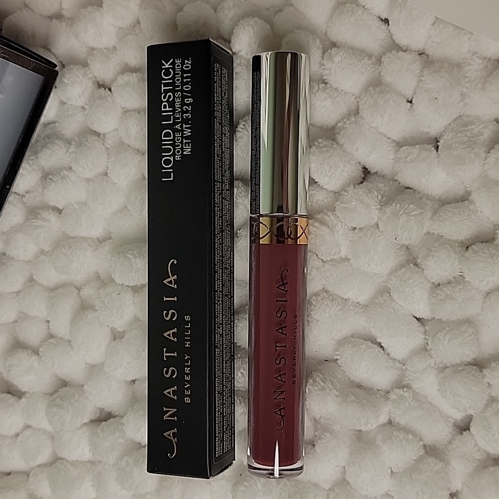 Various Makeup Items From Allure Beauty Boxes.. - Picture 8 of 12